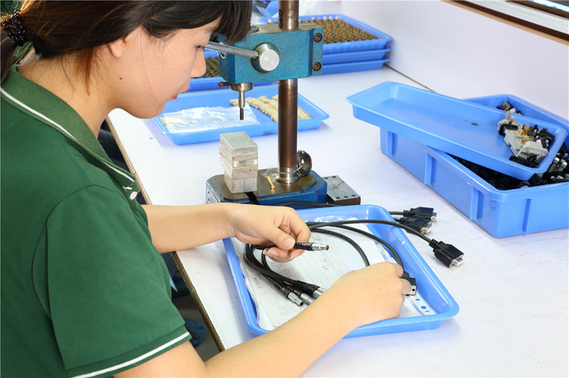 Customized Cable Connectors of Shenzhen Reunion Electronics Co., Ltd.