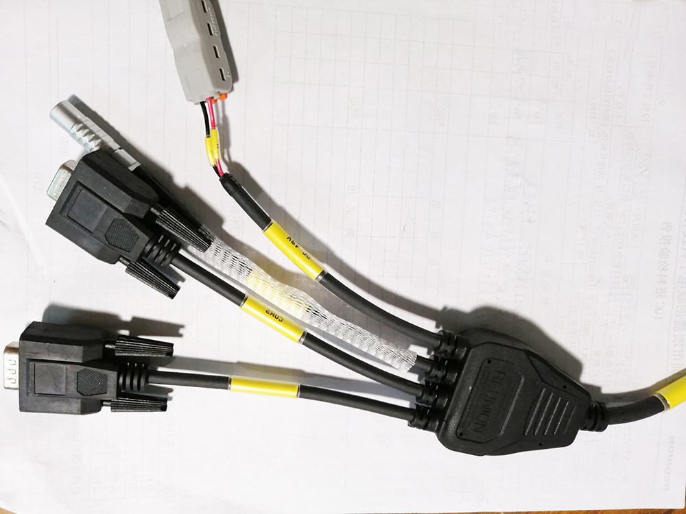 Test connector assembly