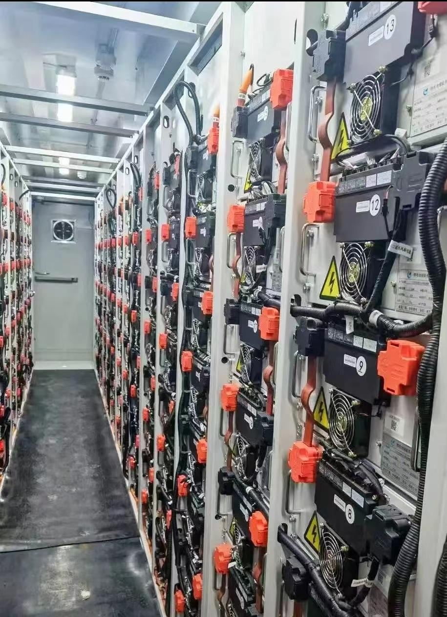 Power base station, photovoltaic base station energy storage